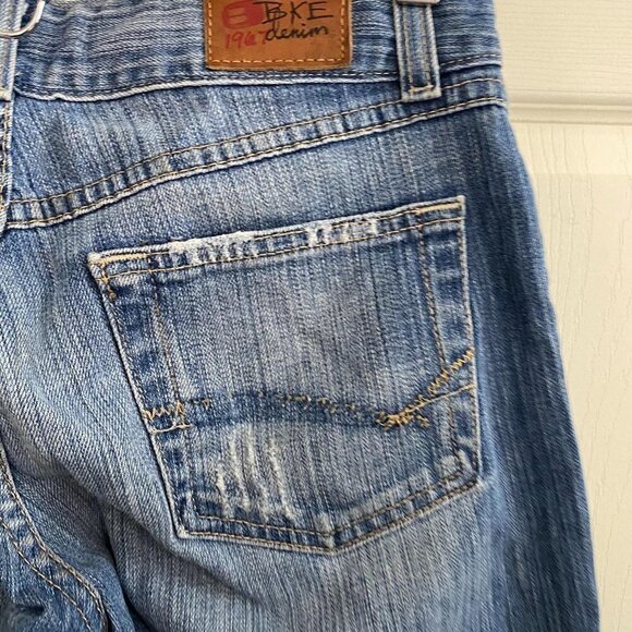 BKE Culture Buckle Women's Medium Light Wash Bootcut Blue Jeans Size 27 33.5 - Picture 7 of 11